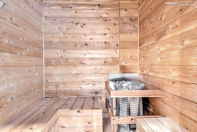 Building Photo - 25644 Queenscliff Ct