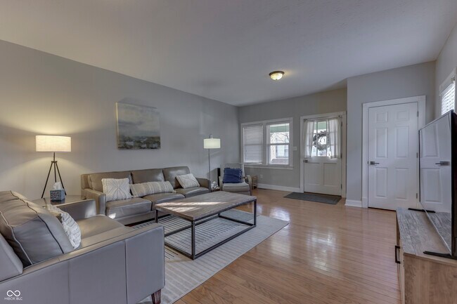 Building Photo - 2322 Alabama St