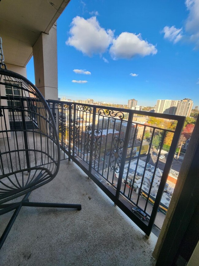 Building Photo - First Months Rent OFF ! Beautiful 1 bedroo...