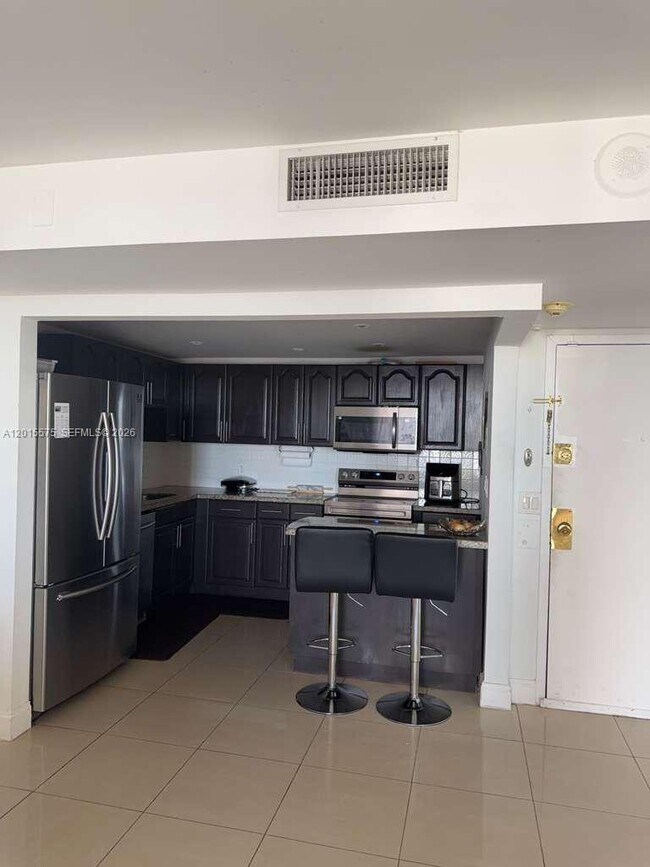 Building Photo - 13499 Biscayne Blvd