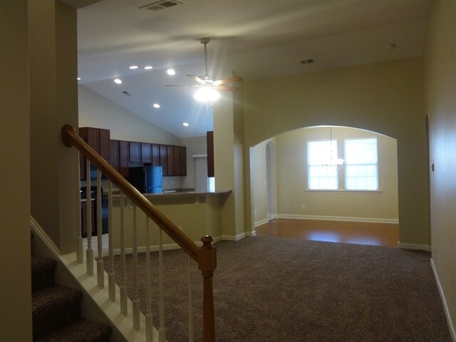 Building Photo - 308 Nuttall Dr