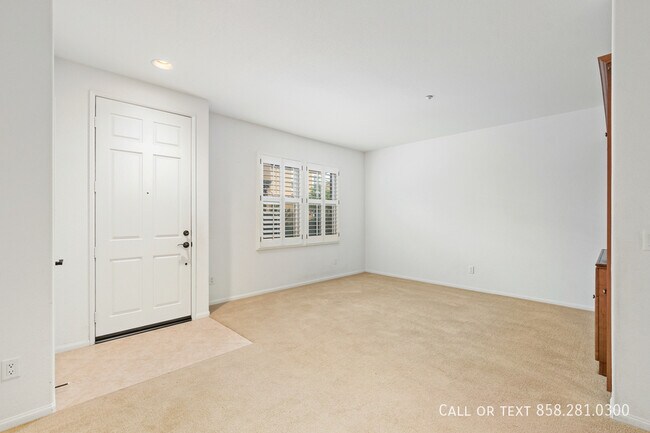 Building Photo - 17010 Calle Trevino
