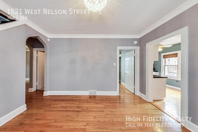 Building Photo - 1521 W Nelson St