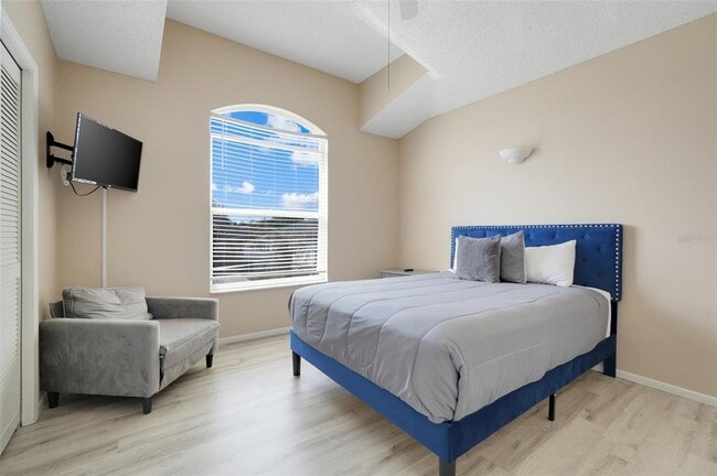 Building Photo - 8607 Knottingham Dr