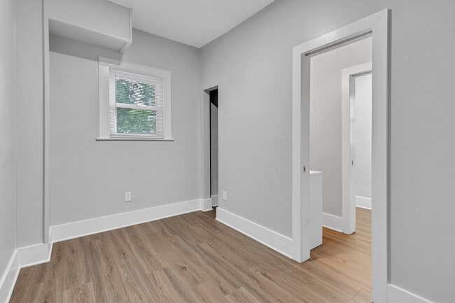 Building Photo - 3628 Birchwood Ave