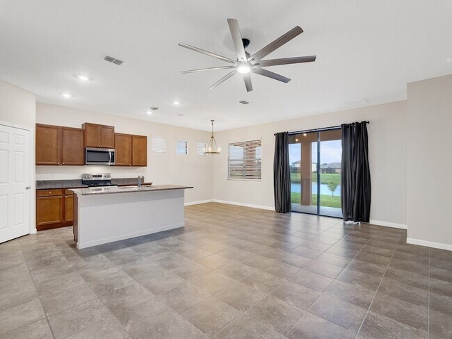 Building Photo - 6780 Canterbridge Dr