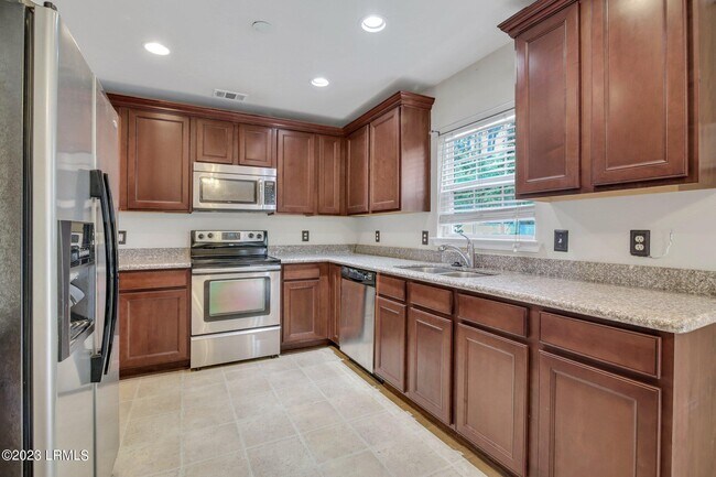 Building Photo - 7 Harbison Pl