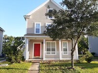 Building Photo - 194 Avonshire Dr