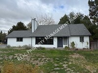 Building Photo - 1954 NE Red Rock Ln