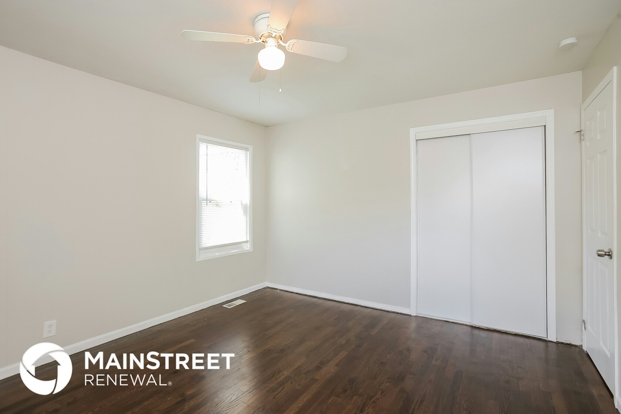 Building Photo - 9310 Lewis Ave