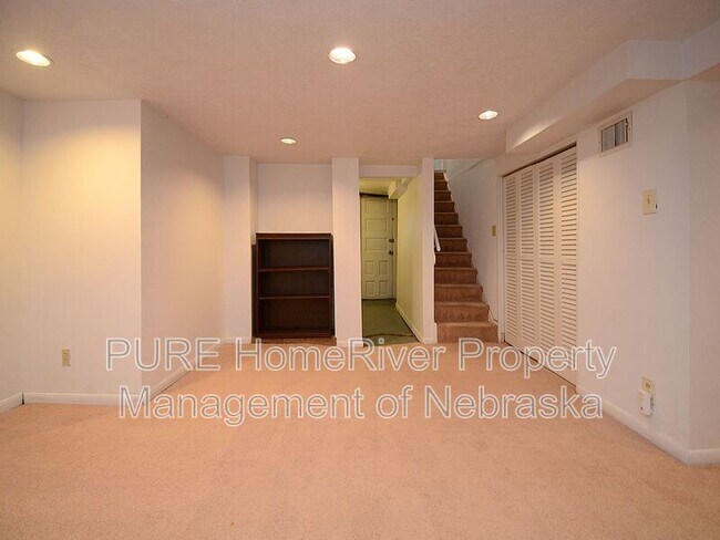 Building Photo - 2108 S 46th St