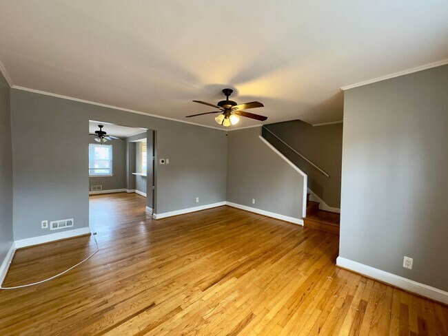 Building Photo - Charming 4 Bedroom/2 Bathroom Townhome in Mid-Govans, MD!