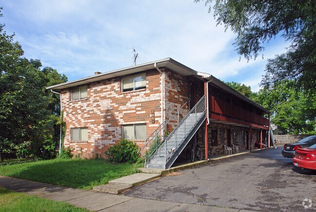 Primary Photo - 1007-09 Harrison Ave
