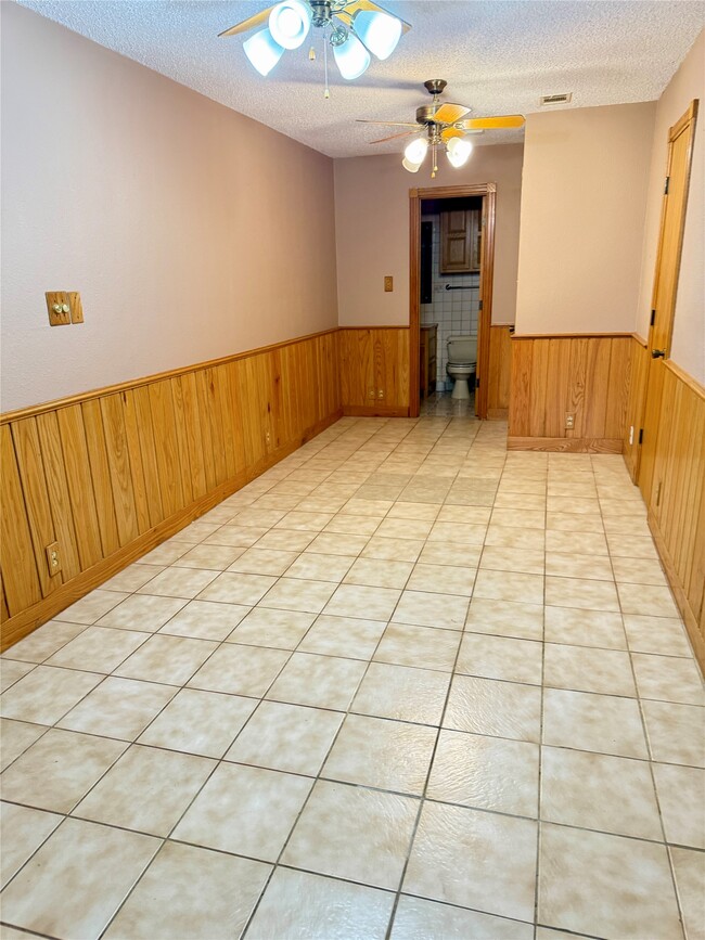 Building Photo - 5911 Farm to Market Rd 1459