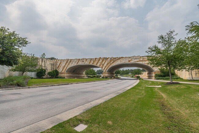 Building Photo - 108 Mulligan Dr