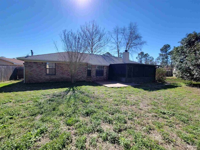 Building Photo - 1306 Pine Hill Cir