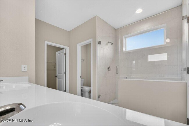 Building Photo - 21 Yardley Ct