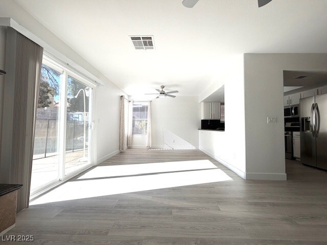 Building Photo - 9449 Amber Valley Ln