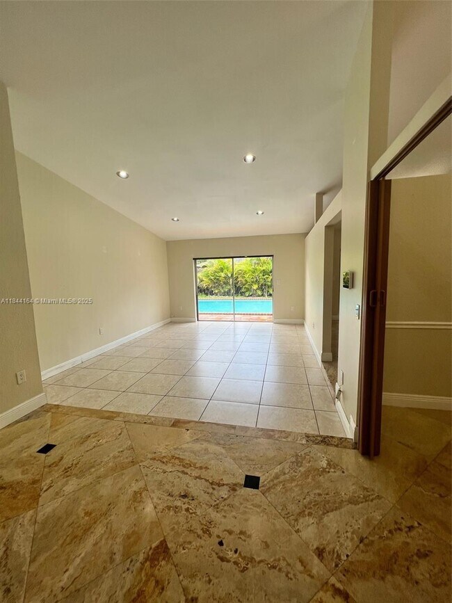 Building Photo - 10511 SW 145th Ct