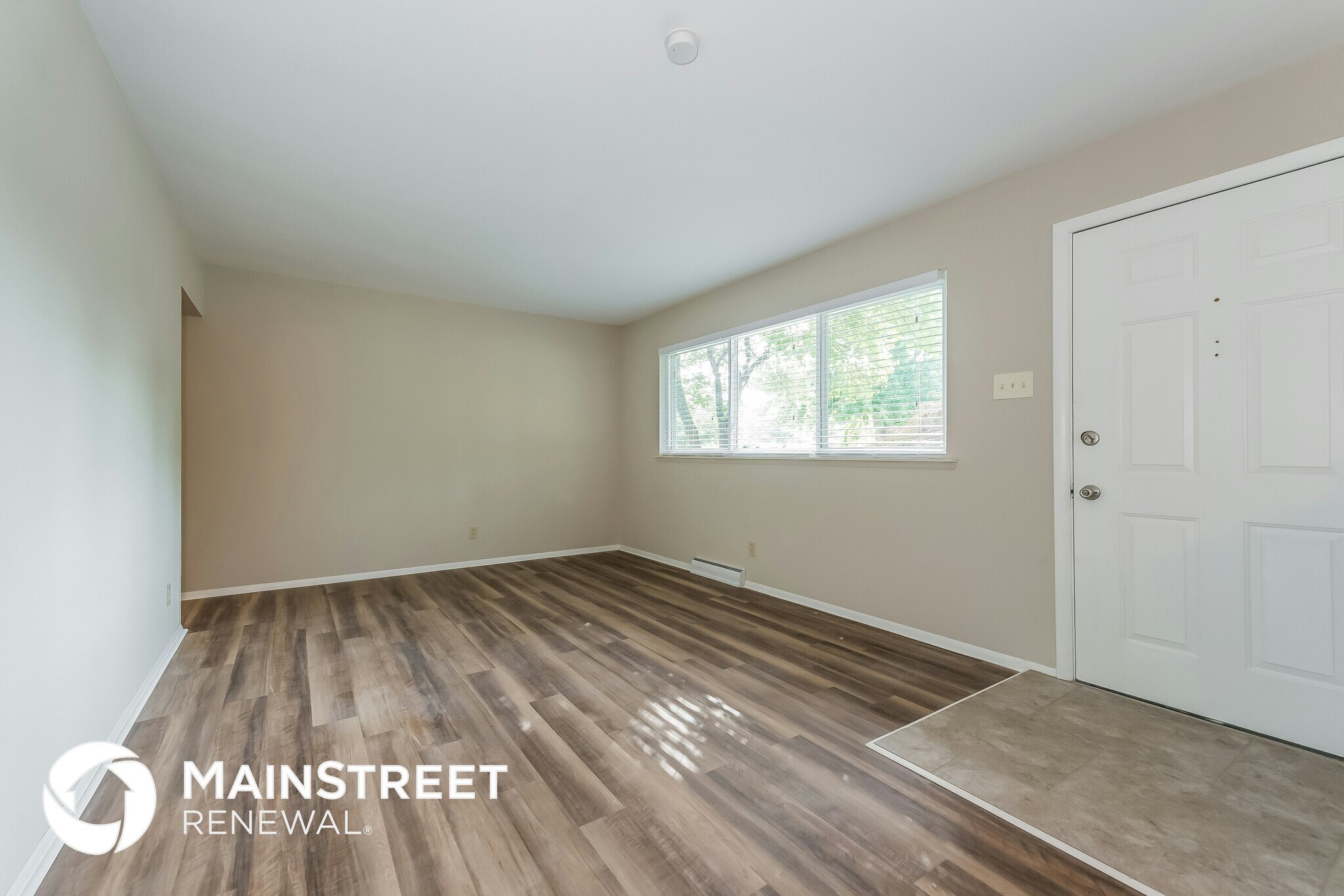 Building Photo - 301 Imperial Dr