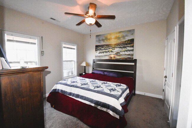 Building Photo - Coming Soon~ 3 Bedroom 2.5 Bathroom Townhome~ Large Corner Lot