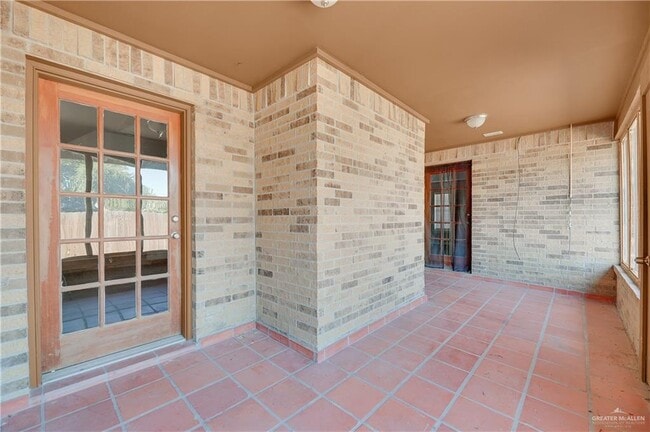 Building Photo - 19 N 30th St