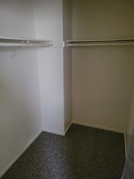 Building Photo - 6655 Majestic Pearl Pl