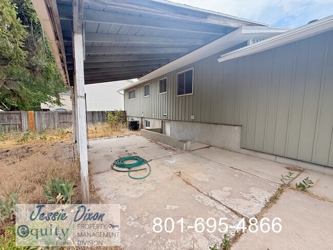 Building Photo - 999 N 3000 W