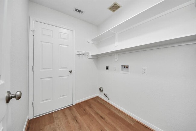 Building Photo - 14623 Cypress Cottage Ct