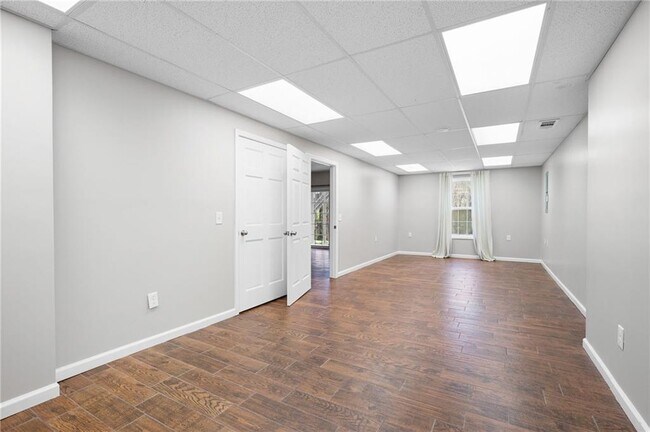 Building Photo - 1083 Soaring Way NE