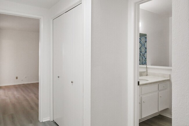 Building Photo - Gated Anaheim 3 Bedroom Home | Attached 2-Car Garage | Central A/C