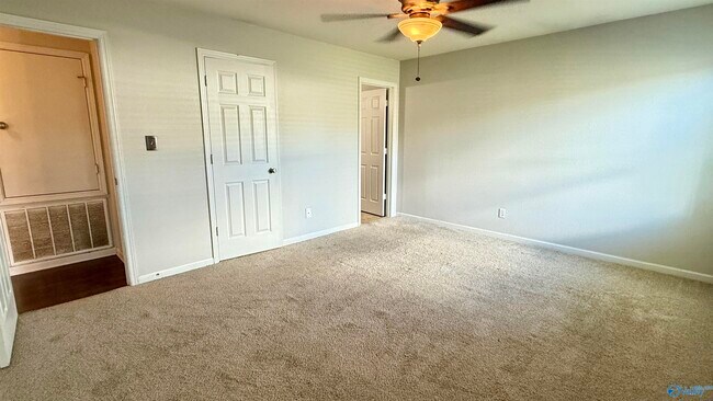 Building Photo - 144 Sagebrook Dr