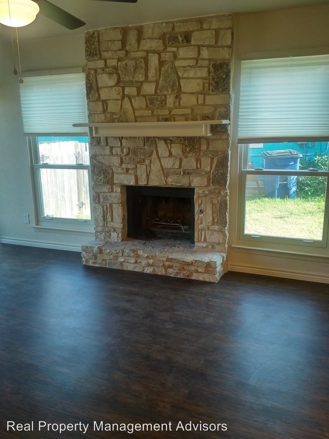 Building Photo - 5704 Emerald Forest Dr