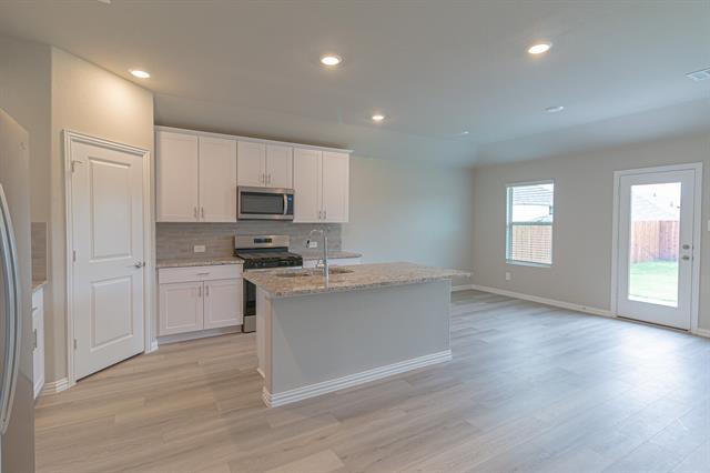 Building Photo - 2216 Dunbar Dr