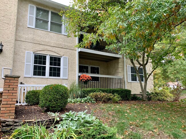 Building Photo - 11D Heritage Dr