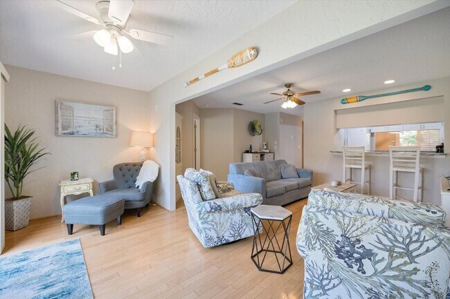 Building Photo - 772 Bird Bay Dr N