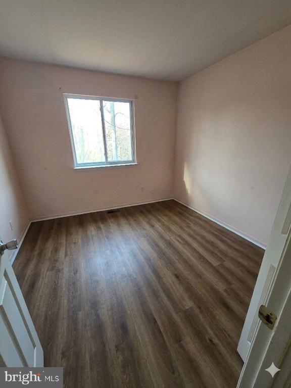 Building Photo - 55 Beaver Pond Cir