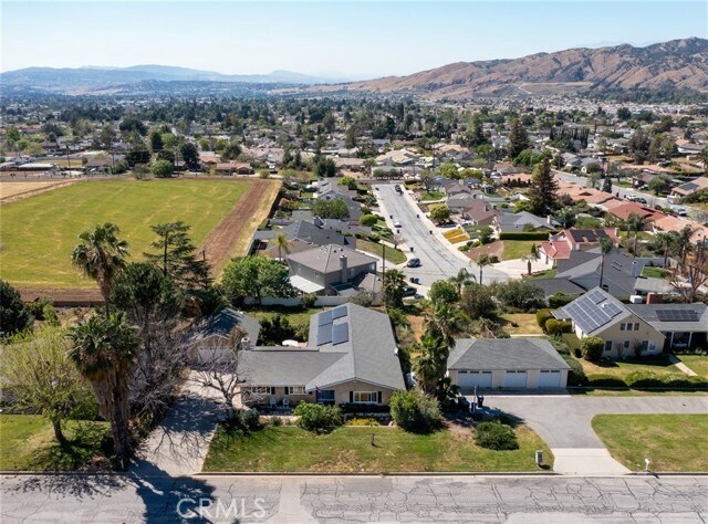 Building Photo - 11758 Grant Dr