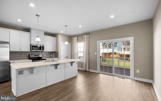 Building Photo - 100 Bethlehem Pl