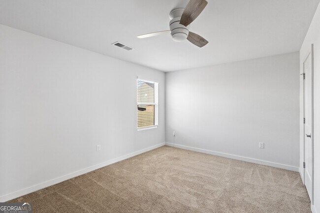 Building Photo - 583 Overlook Rd