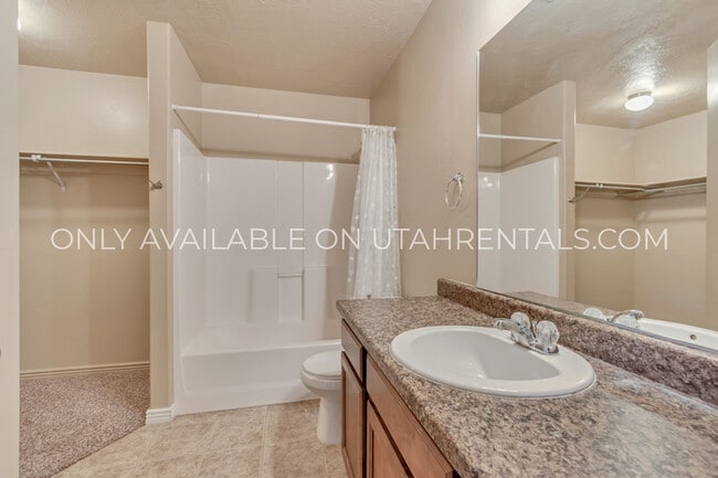 Building Photo - 1234 Cattail Dr