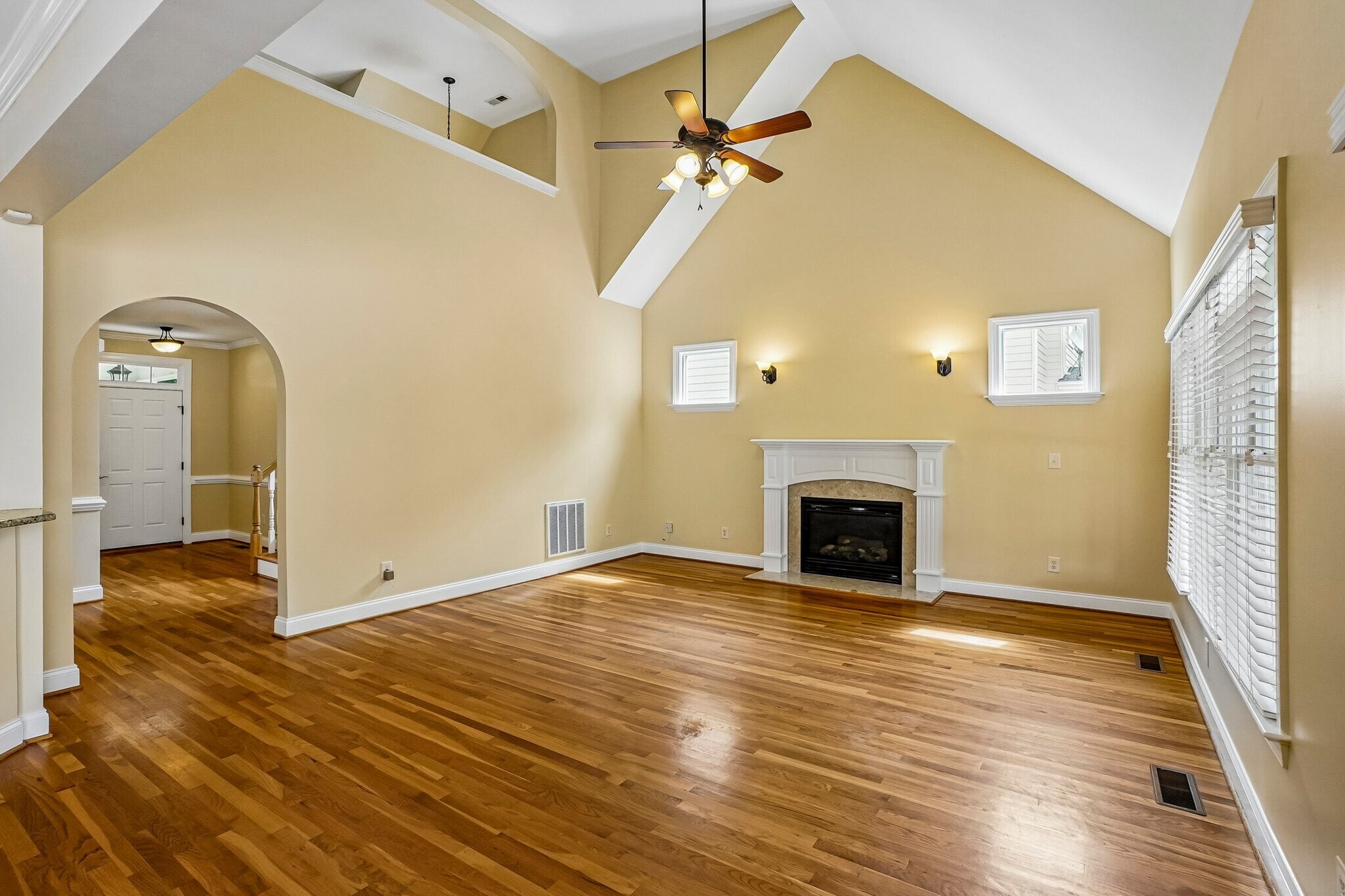 Building Photo - 1025 Princeton View Ln
