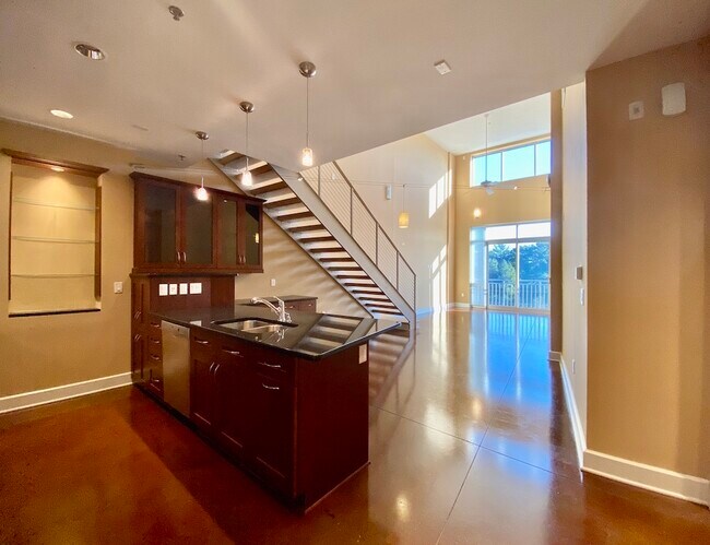 Building Photo - 2608 Erwin Rd