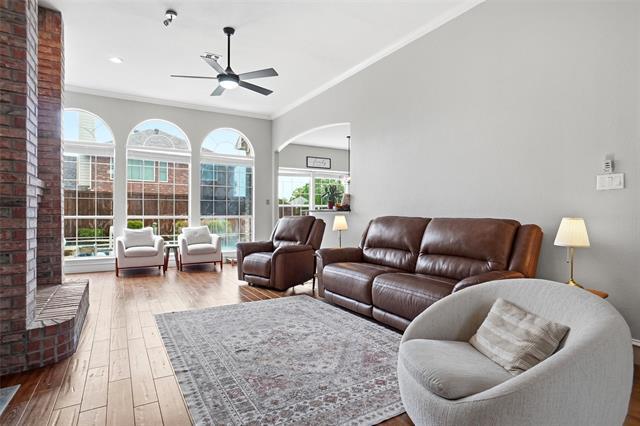 Building Photo - 1800 Sumac Dr