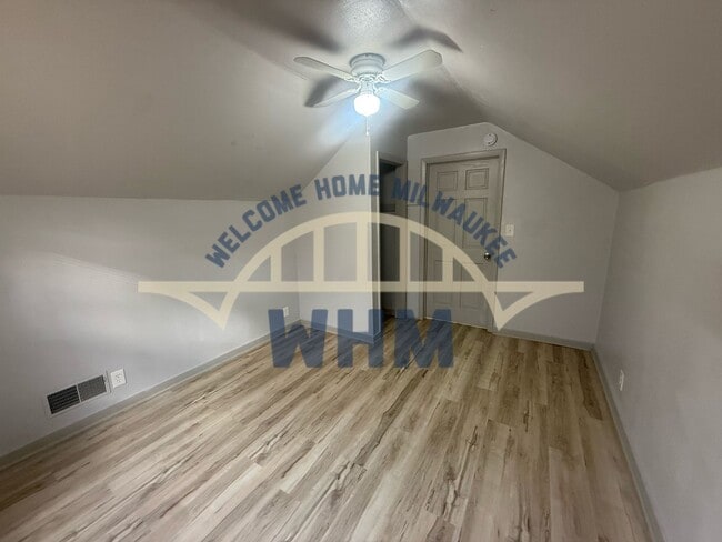 Building Photo - 3602 N 41st St