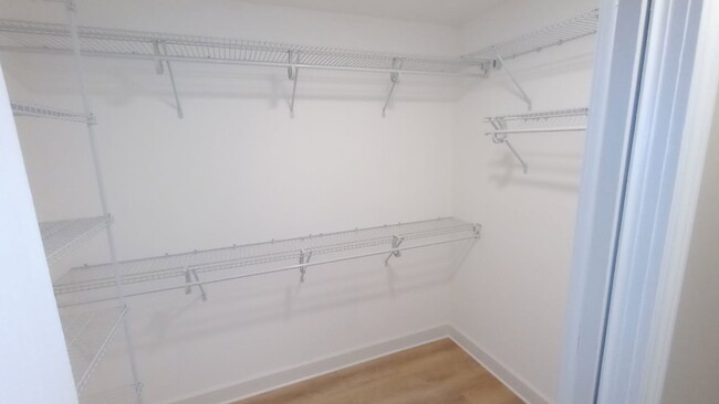 Building Photo - Remodeled 1 Bed 1 bath Condo Near Campus