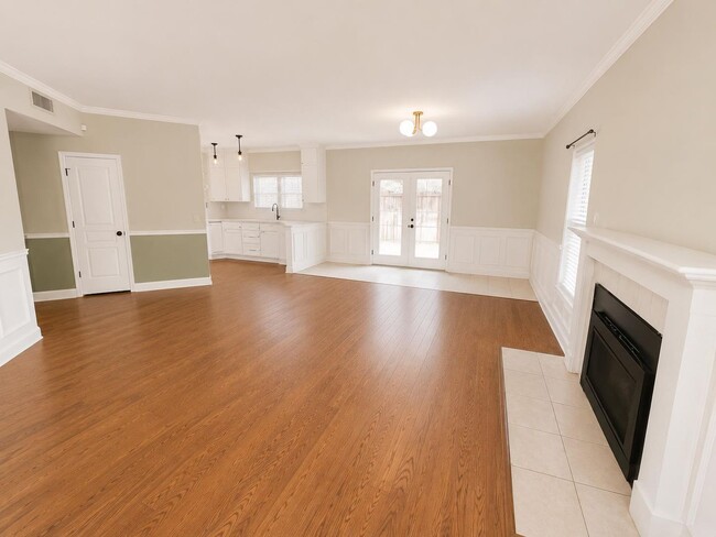 Building Photo - Beautiful Woodward Park 3/3 in Gated Community