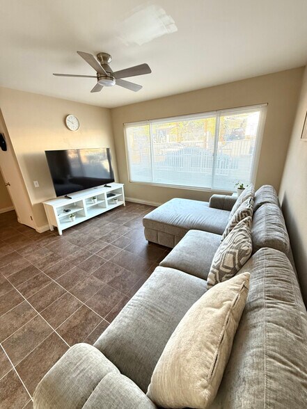 Building Photo - 9645 St George St