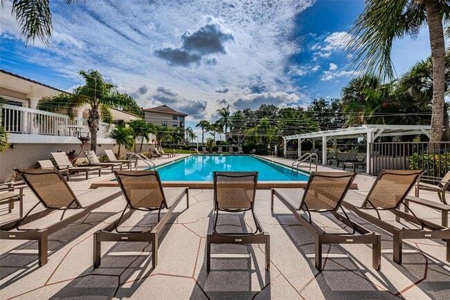 Building Photo - 1805 Mariner Dr