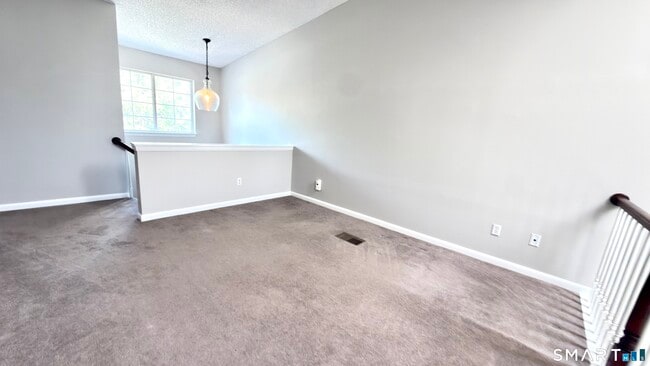 Building Photo - 102 Cambric Pl